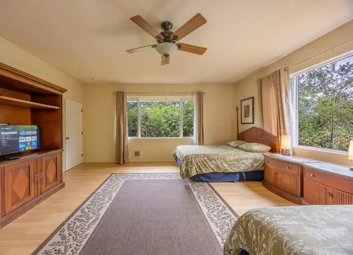 Guest room at Volcano Forest Inn
