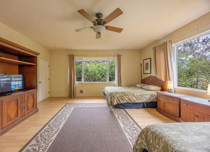 Guest room at Volcano Forest Inn