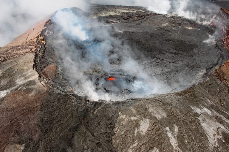 Hawaii Volcano National Park Hotels